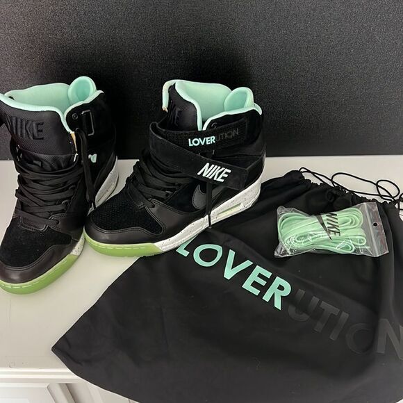 Women’s Air Revolution Sky High Nike Sneakers - Picture 9 of 13